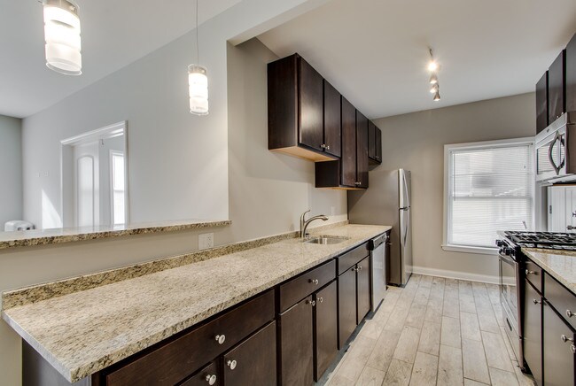 Foto del edificio - 842 E 53rd St