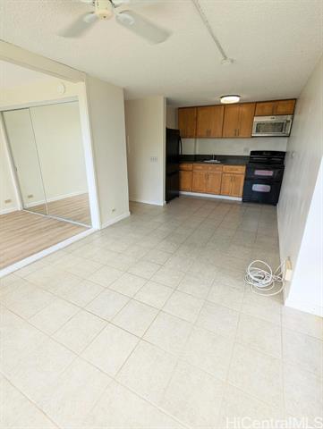 Building Photo - 255 Huali St