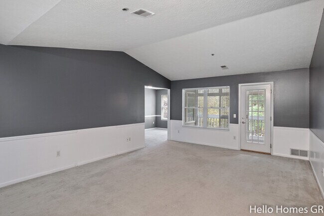 Building Photo - 3147 Poplar Creek Dr SE