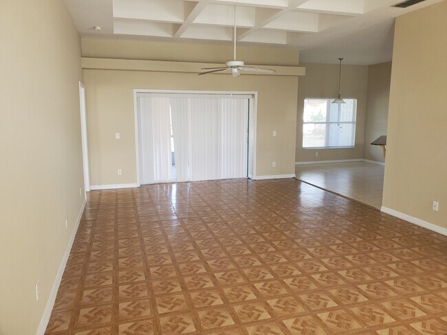Foto del edificio - 1431 SW Hackensack Ave