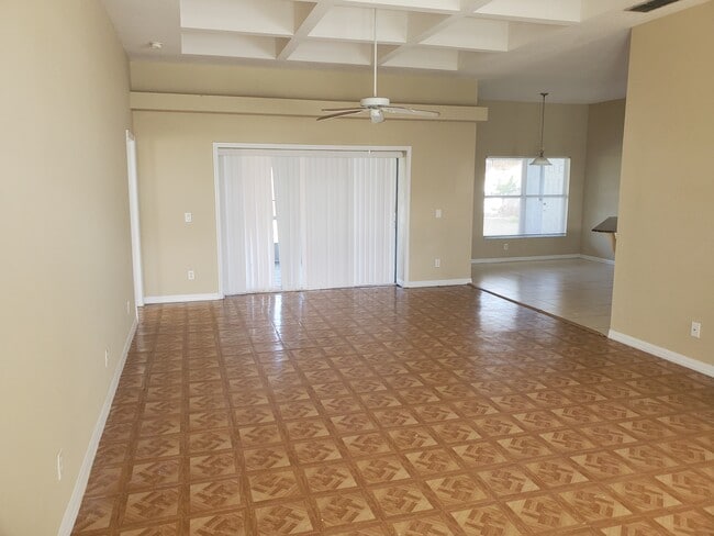 Foto del edificio - 1431 SW Hackensack Ave