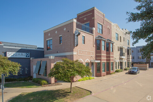 Terrace - Square9 Apartment Homes