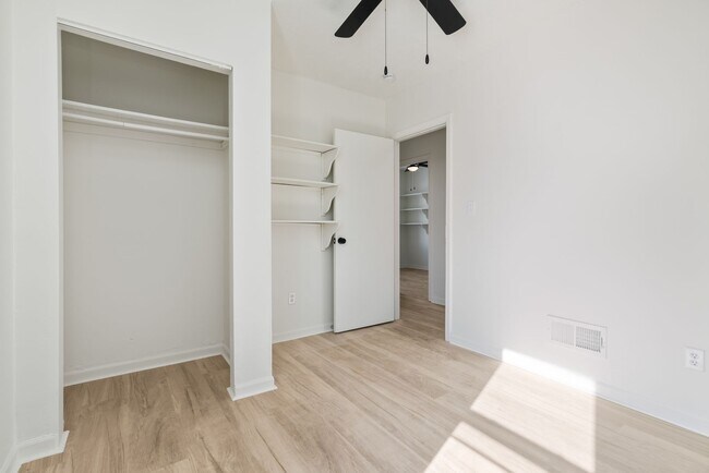 Foto del edificio - 3206 Dawson St