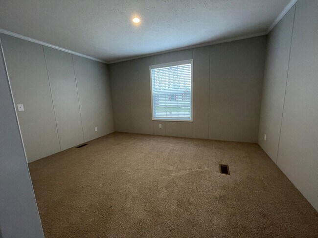Building Photo - 181 Apollo Cir
