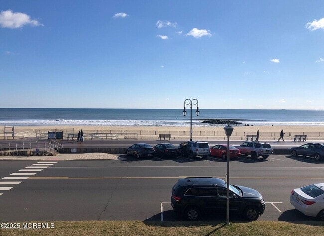 Building Photo - 1501 Ocean Ave N