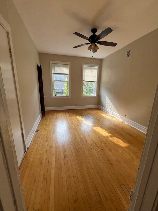 Foto del edificio - 1822 N Wood St