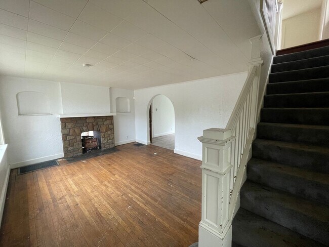 Foto del edificio - COMING SOON! This is a Lease-to-Own – Not ...