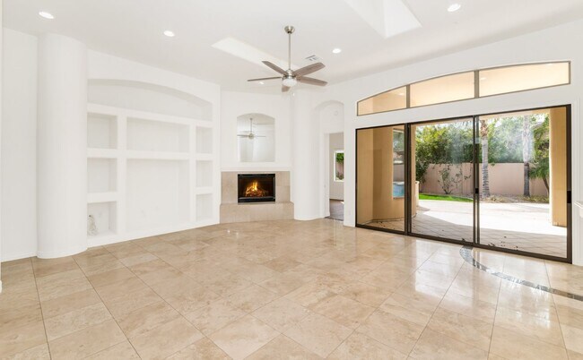 Building Photo - 11139 E Cannon Dr