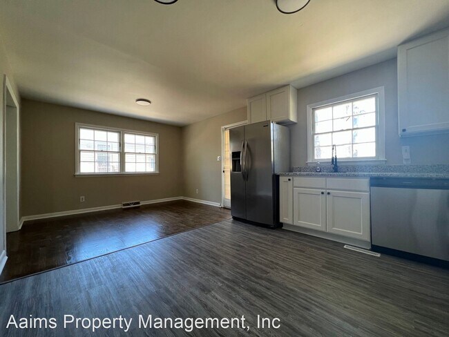 Foto del edificio - 4 br, 2.5 bath House - 717 Ashboro St