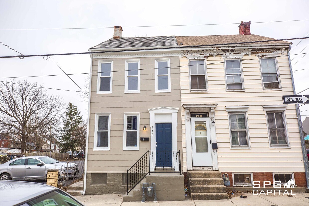 Primary Photo - 130 S Hartley St