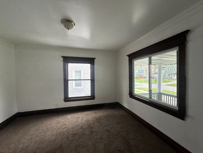 Building Photo - Spacious 1-Bedroom Apartment – $1,050/Month