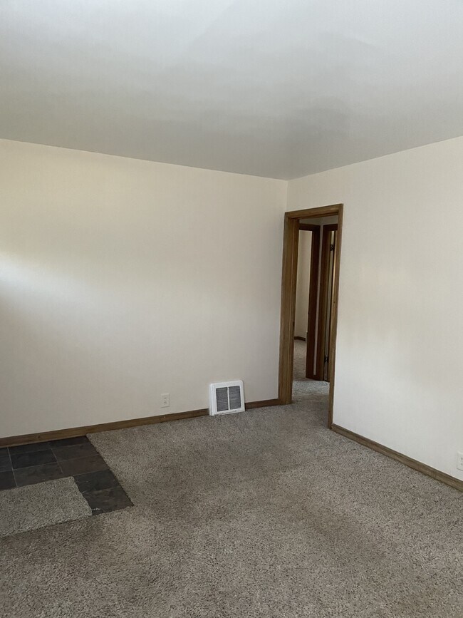 Sala de estar - 2522 Hancock St