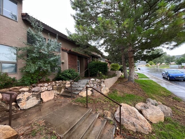 Building Photo - 333 DL Sargent Dr