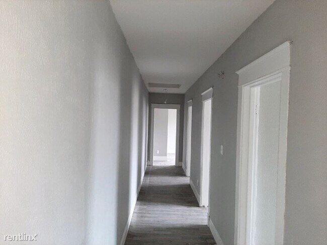 Building Photo - 2 br, 1 bath Apartment - 509 W High St