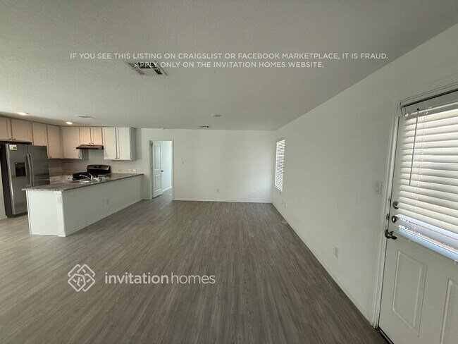 Foto del edificio - 14331 Estuary Pl