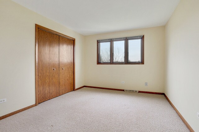 Foto del edificio - 15433 Begonia Ct