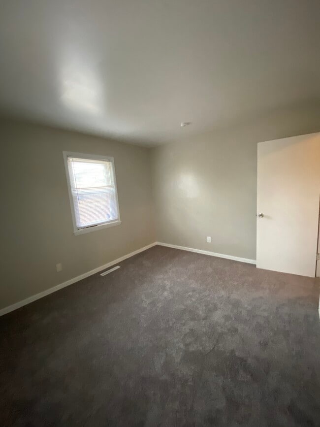 Building Photo - 1537 Duffield Dr