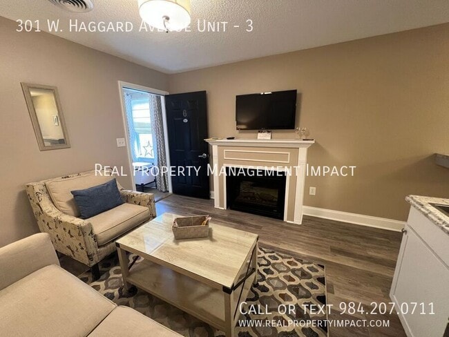 Building Photo - 301 W Haggard Ave
