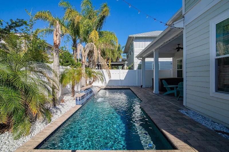 Foto principal - 249 40th Ave S
