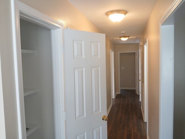 Building Photo - 5463 Banyan Trace Dr