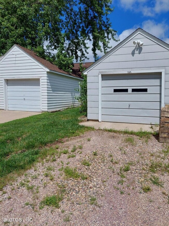 Building Photo - 2 br, 2 bath House - 1001 9th Avenue SW
