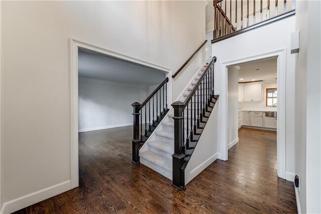 Foto del edificio - 4290 Chimney Lake Dr NE