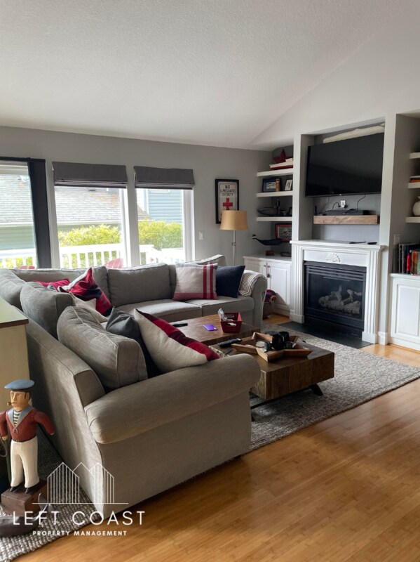 Foto del edificio - 1545 NE Regatta Way