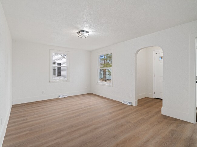Building Photo - 1834 Dimple Ct
