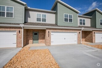 Building Photo - 903 Seaborn Way