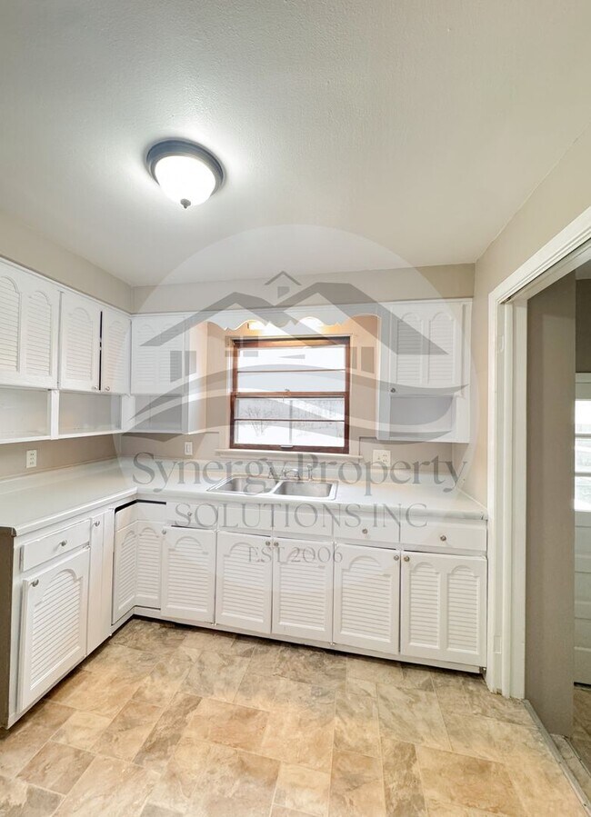 Foto del edificio - Madison Home with 2 Car Garage