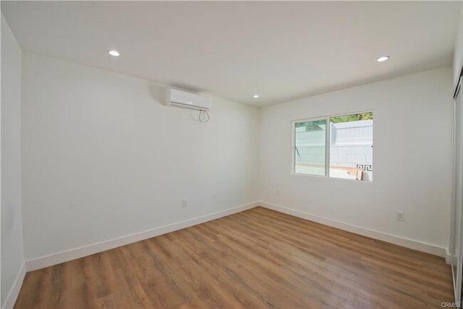 Building Photo - 6962 Shoshone Ave