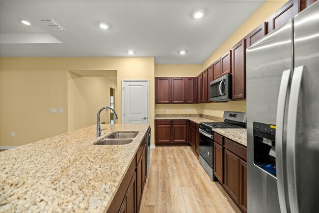 Foto del edificio - 6137 SW 70th Ave