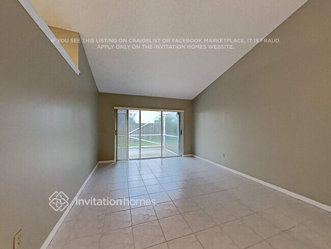 Foto del edificio - 12841 Meadowbreeze Dr