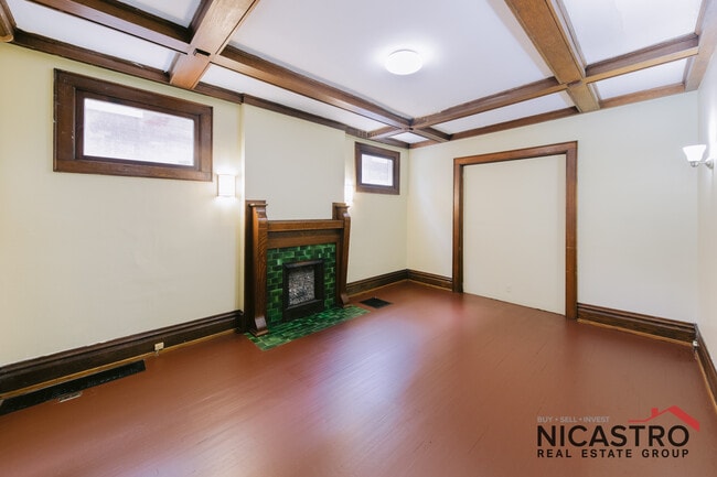 Foto del edificio - 184 Frambes Ave