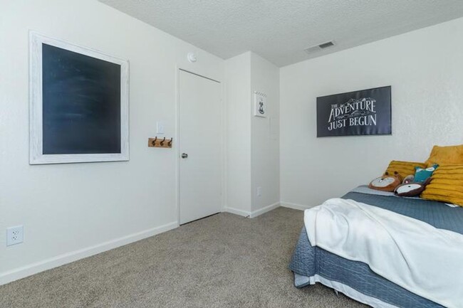 Building Photo - Discover Comfortable, Convenient Living at...