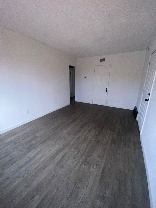 Foto del edificio - 815C Courtois