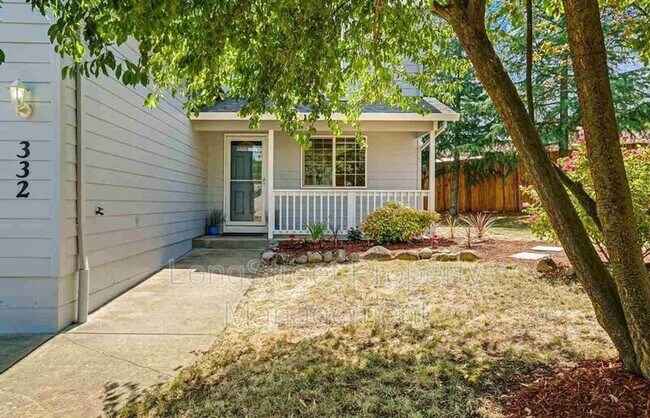 Building Photo - 332 NE Carmen Pl