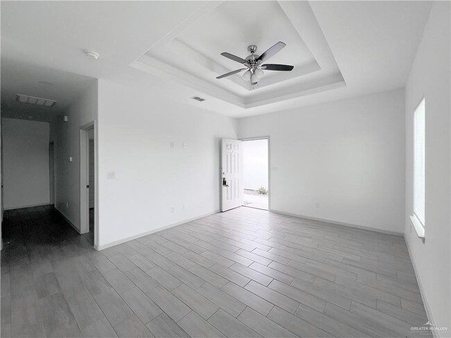 Building Photo - 19 Shavano Dr