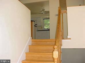 Building Photo - 6998 Clifton Forest Dr