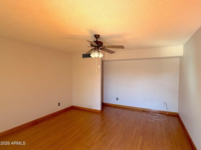 Foto del edificio - 314 E Malibu Dr