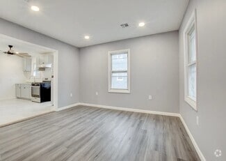 Building Photo - 128 Hobson St