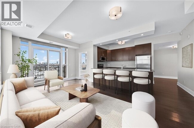 Building Photo - 144 Park St