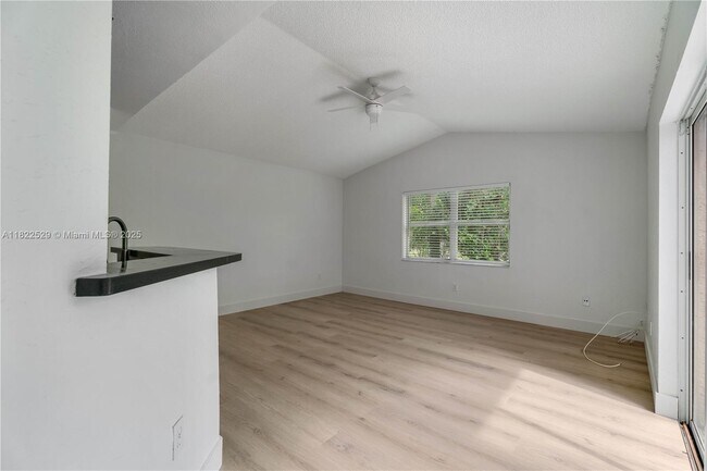 Building Photo - 15857 SW 16th St