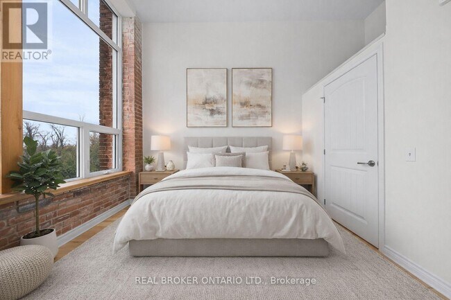 Building Photo - 150 Mill St