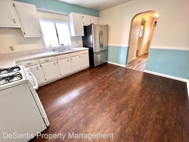 Building Photo - 3 br, 2 bath House - 4725 5th Avenue