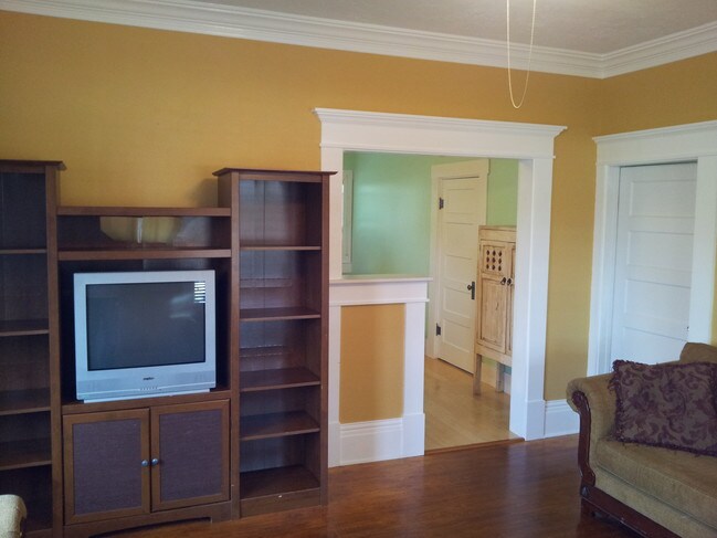 Foto del edificio - 311 W Mill St