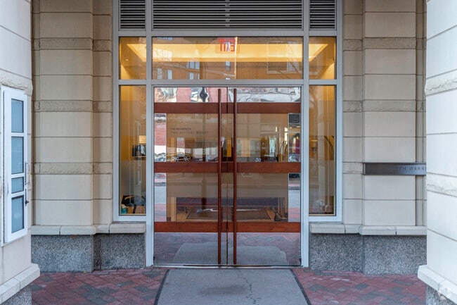 Main Entrance - 2 Battery St