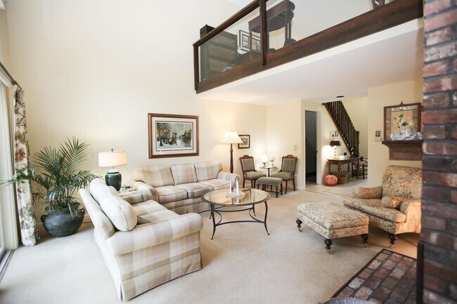 Foto del edificio - 1 Lakeview Pl