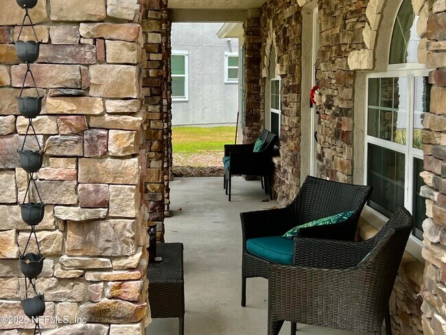 Building Photo - 75245 Fern Creek Dr