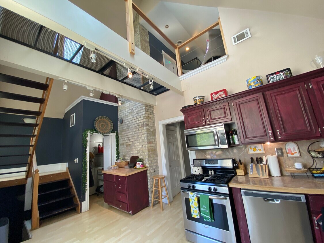 Foto principal - 1529 N Cass St